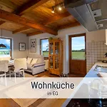 Toepferhaus - Strandnah, Haustierfreundlich, Kaminofen, Garten, Platz Fuer 3 Erwachsene, 2 *