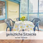 Semesterbostad Toepferhaus - Strandnah, Haustierfreundlich, Kaminofen, Garten, Platz Fuer 3 Erwachsene, 2 Steinberg (Schleswig-Holstein)